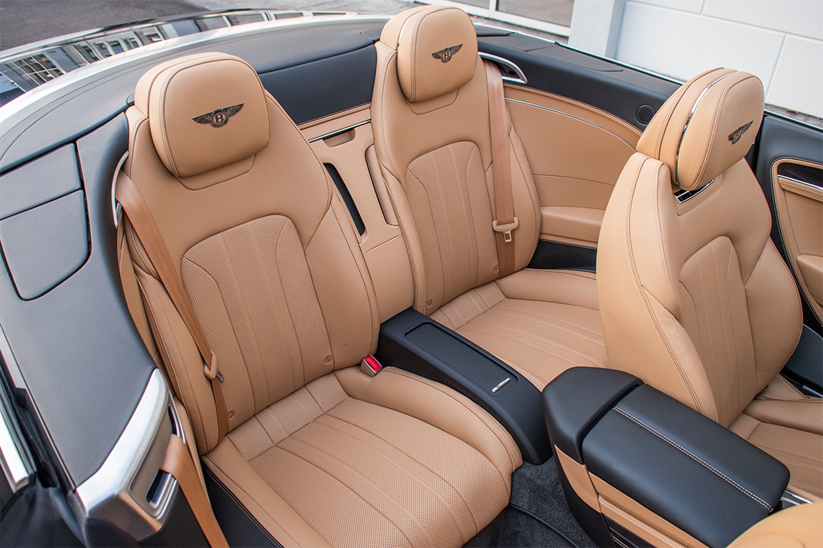 2021 Bentley Continental GT V8 Convertible Image 17