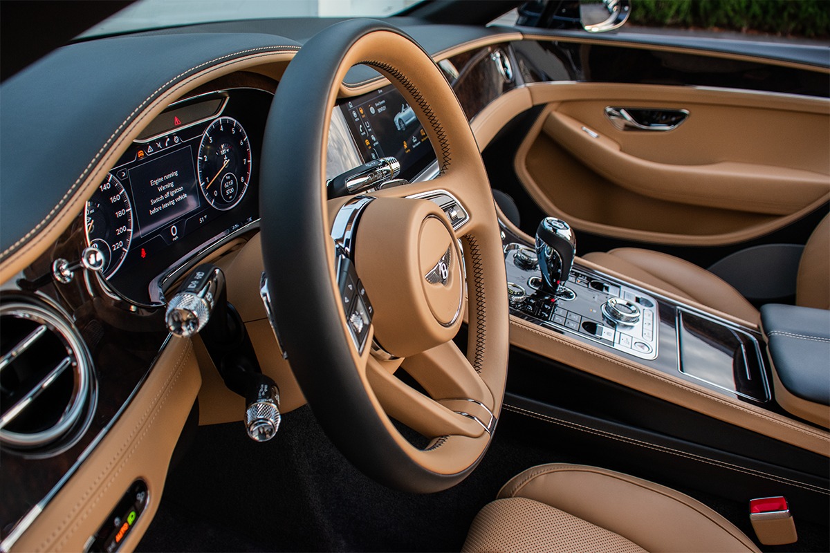 2021 Bentley Continental GT V8 Convertible Image 2
