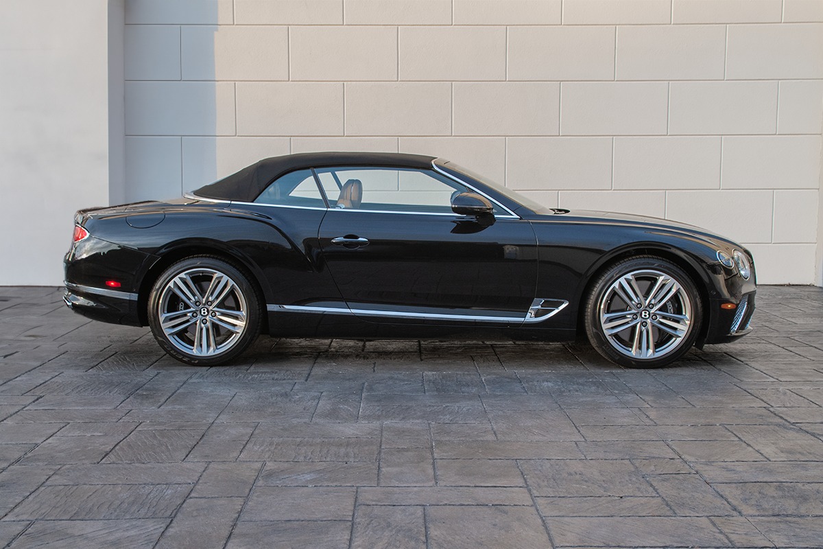2021 Bentley Continental GT V8 Convertible Image 21