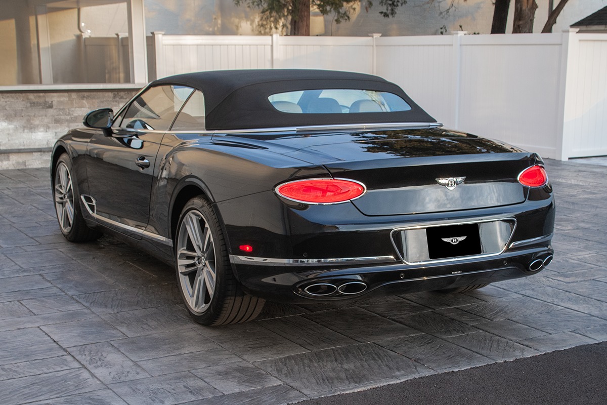2021 Bentley Continental GT V8 Convertible Image 22