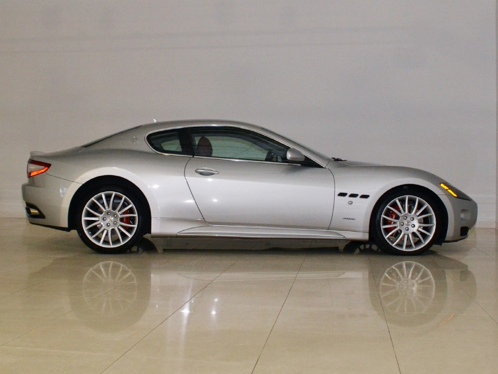 2010 Maserati GranTurismo Image 10