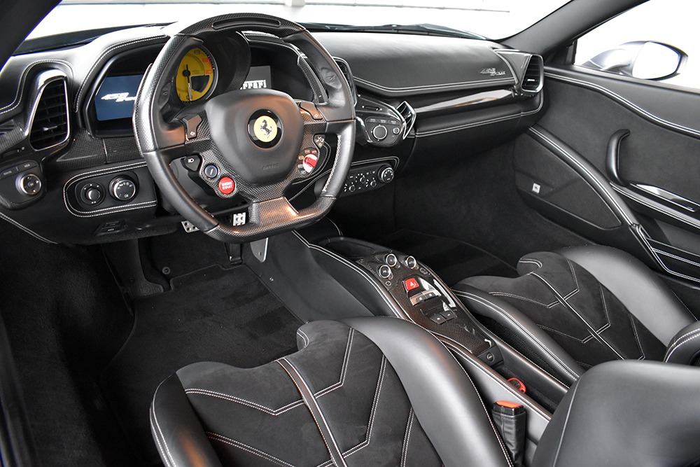 2014 Ferrari 458 Spider Image 3