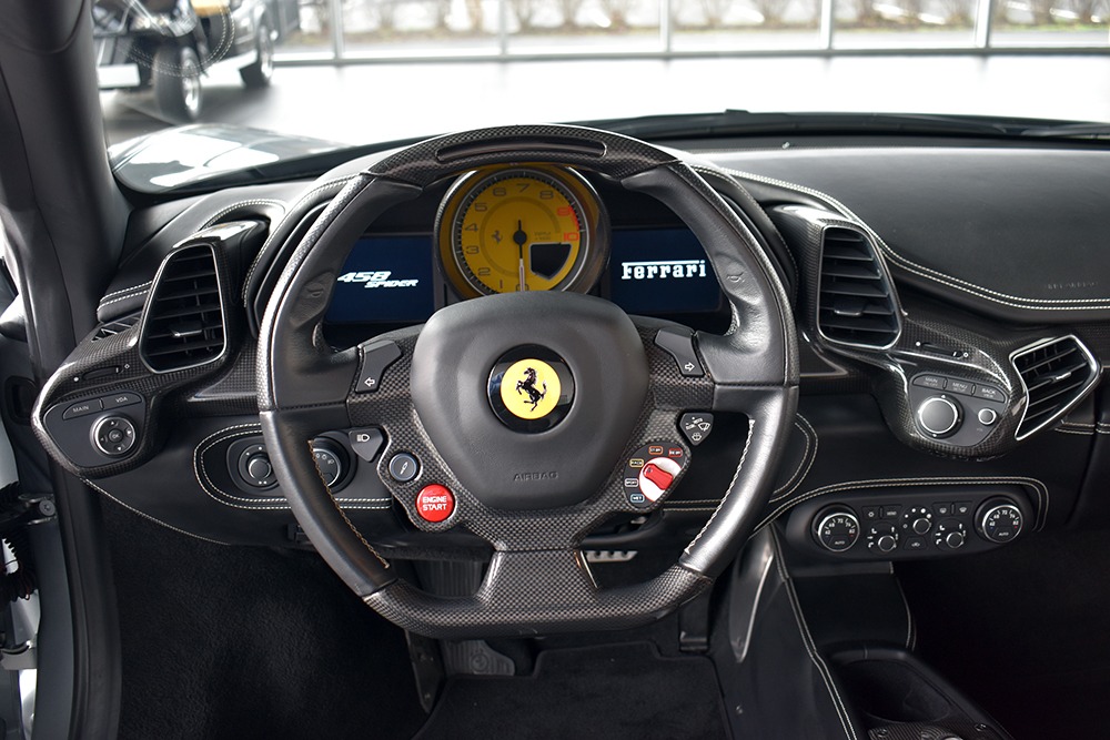 2014 Ferrari 458 Spider Image 8