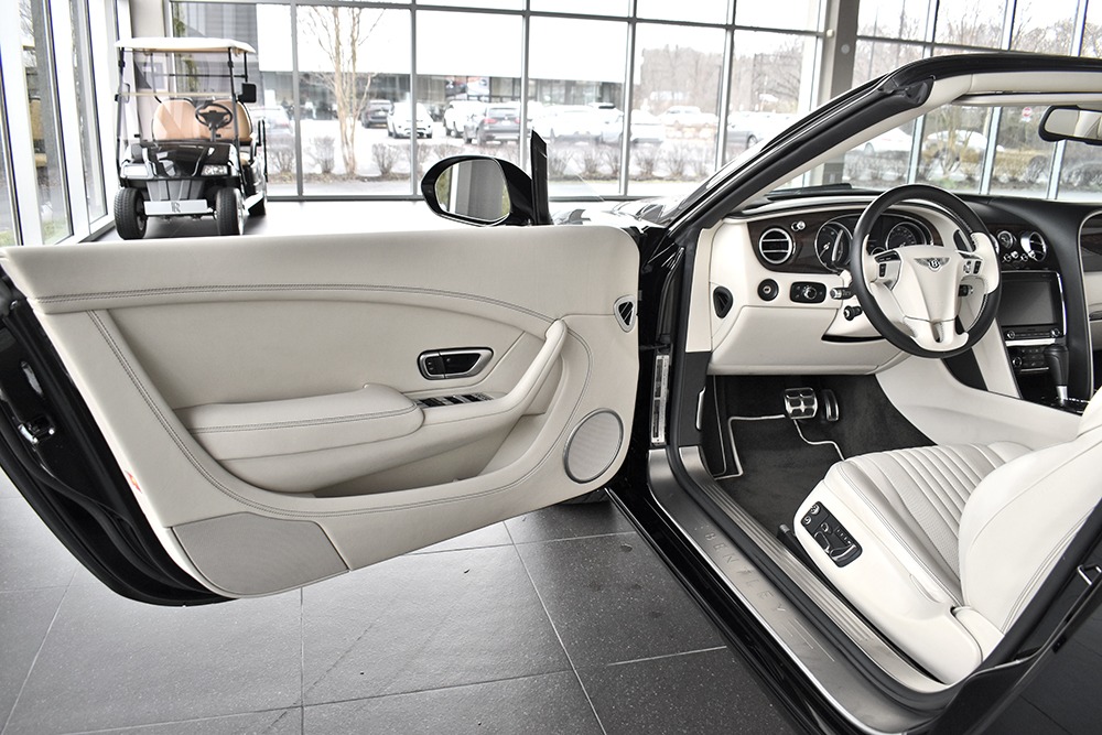 2016 Bentley Continental GT V8 Convertible Image 7