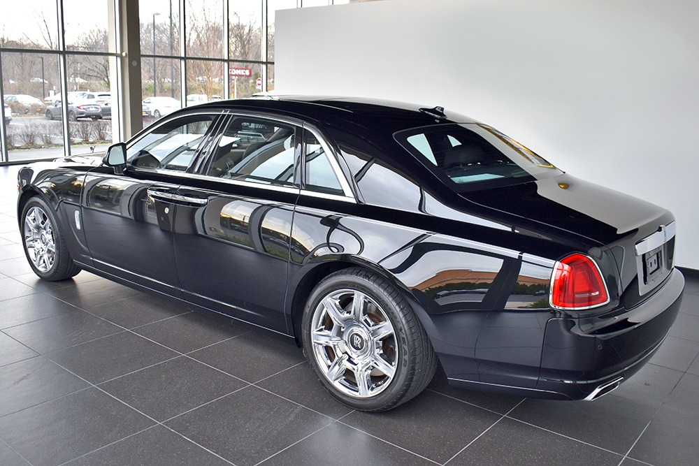 2013 Rolls-Royce Ghost Image 2