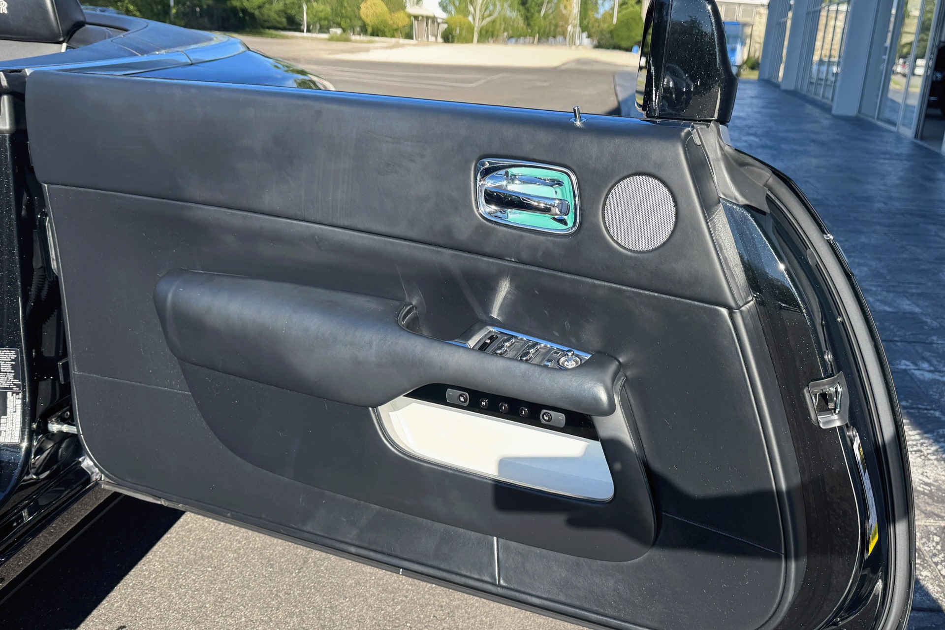 2021 Rolls-Royce Dawn Image 7