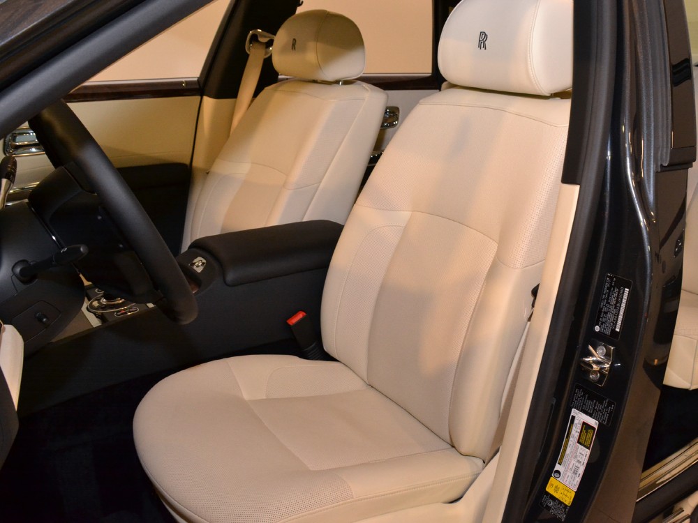 2011 Rolls-Royce Ghost Image 14