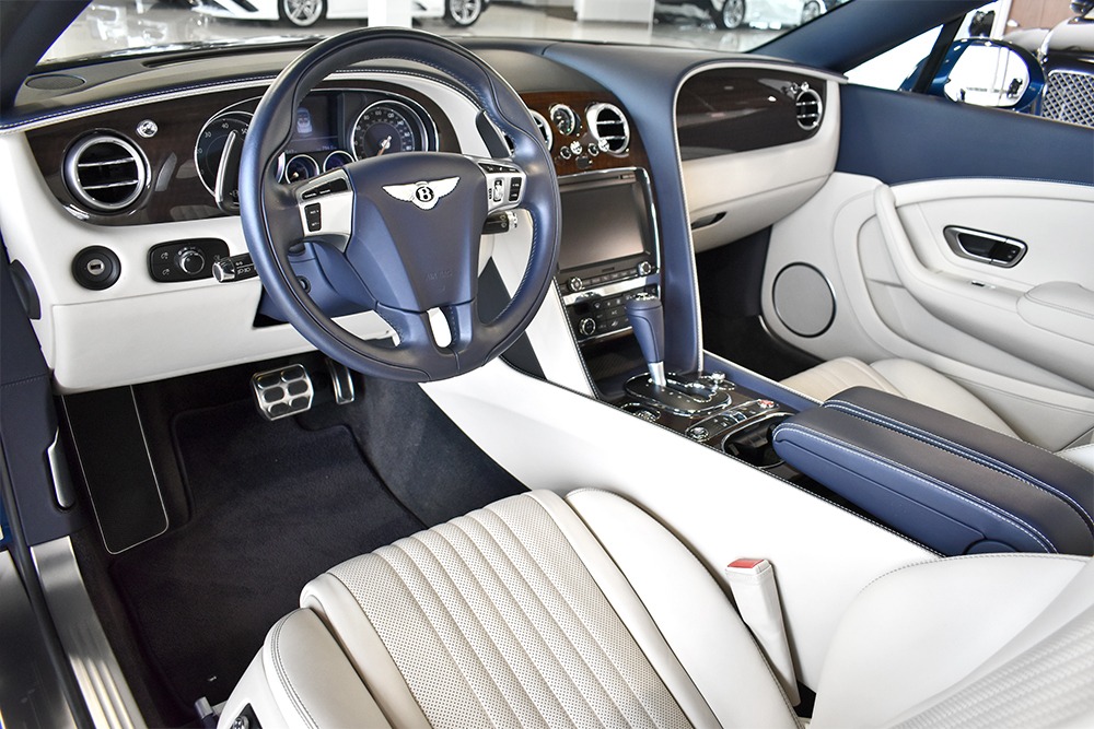 2016 Bentley Continental GT V8 Convertible Image 4