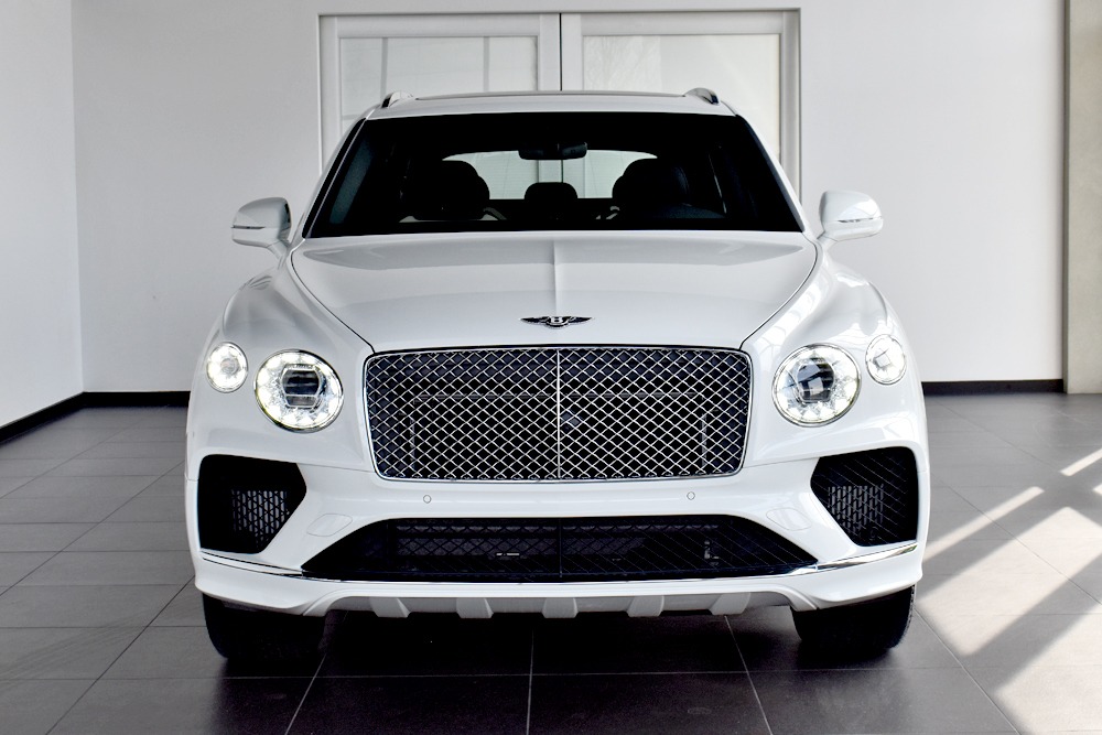 2021 Bentley Bentayga Hybrid Image 12