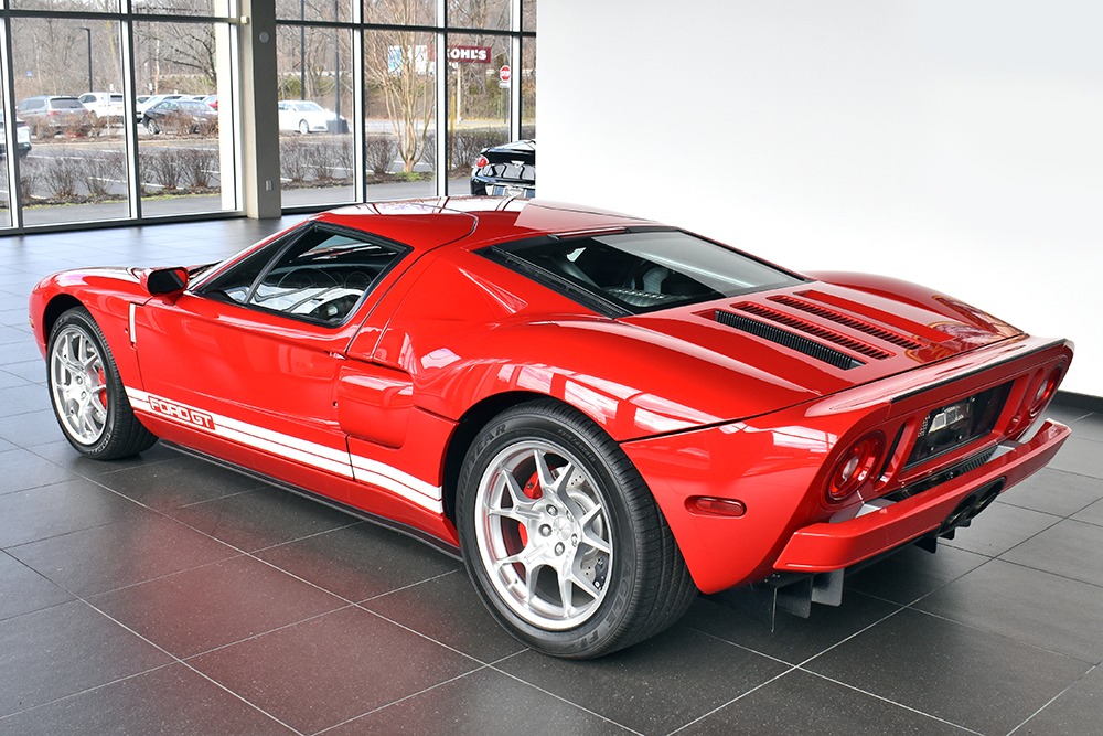 2005 Ford GT Image 2