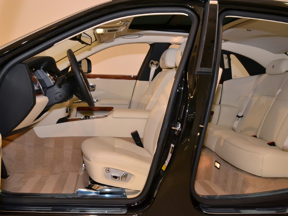 2011 Rolls-Royce Ghost Image 13