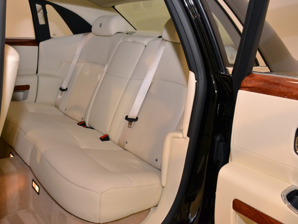 2011 Rolls-Royce Ghost Image 18