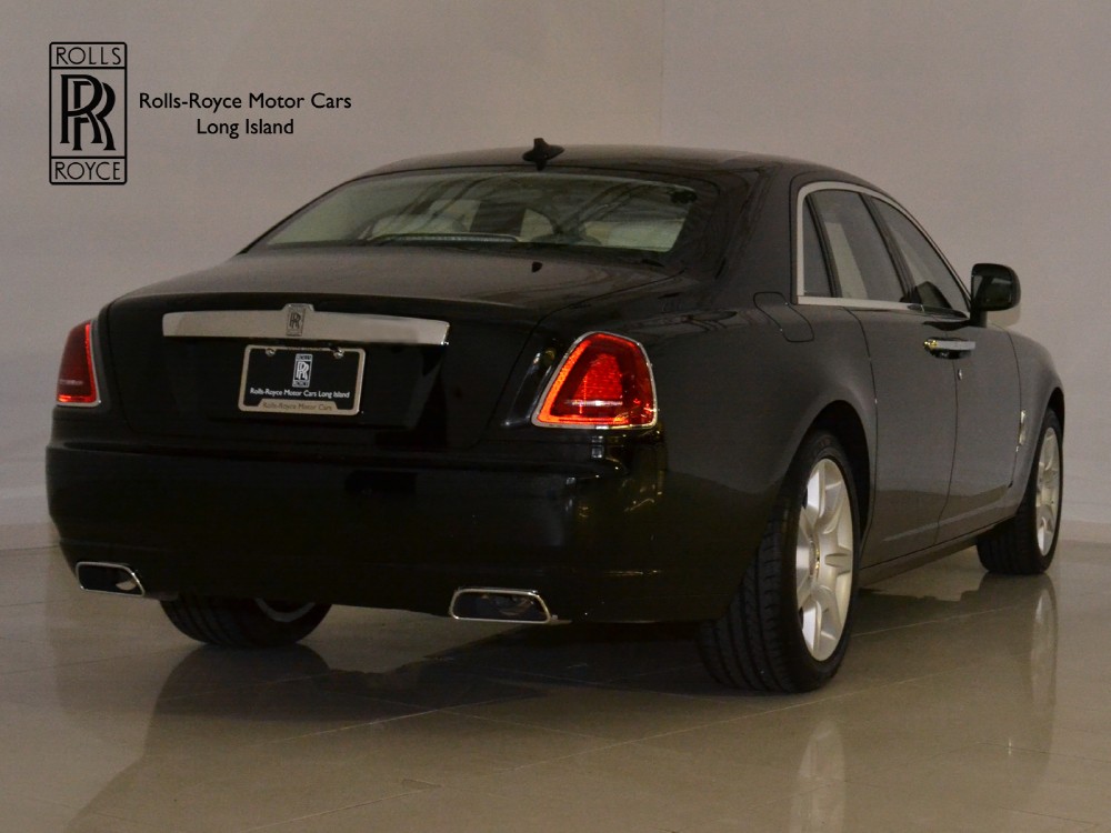 2011 Rolls-Royce Ghost Image 2