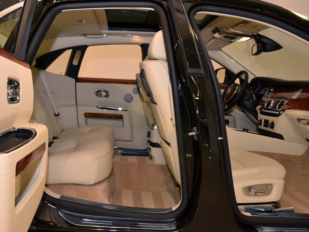 2011 Rolls-Royce Ghost Image 21