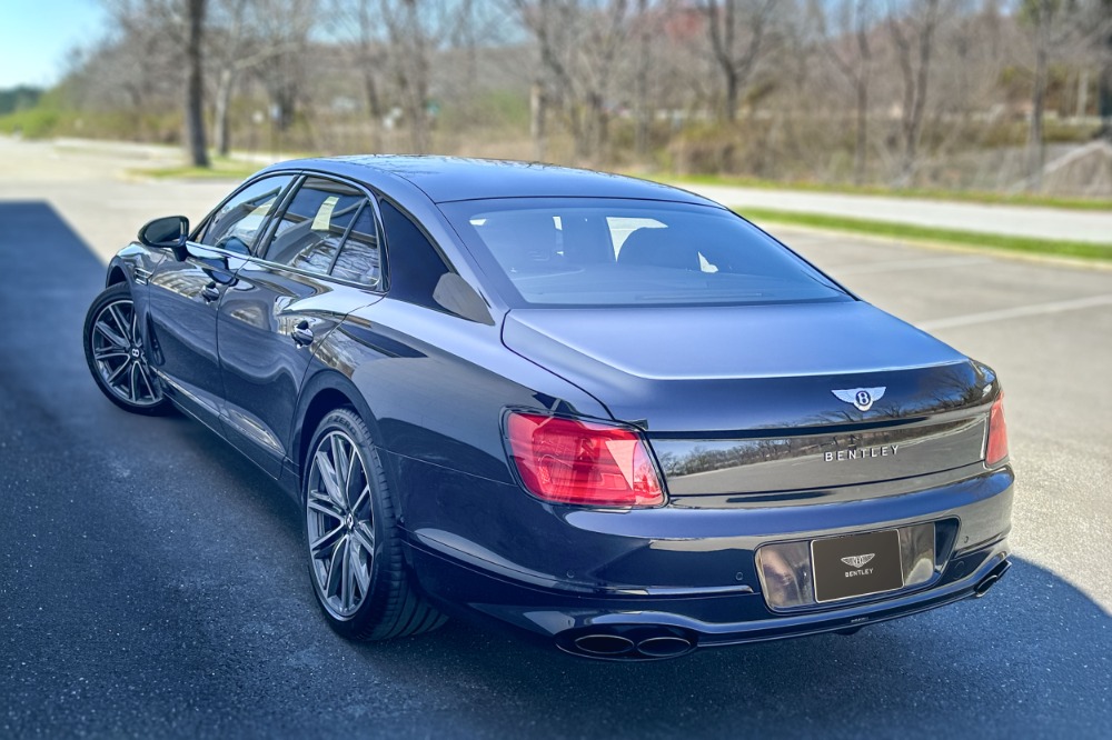 2021 Bentley Flying Spur V8 Image 3