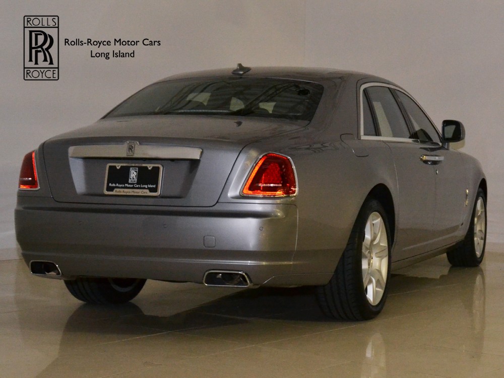 2011 Rolls-Royce Ghost Image 2