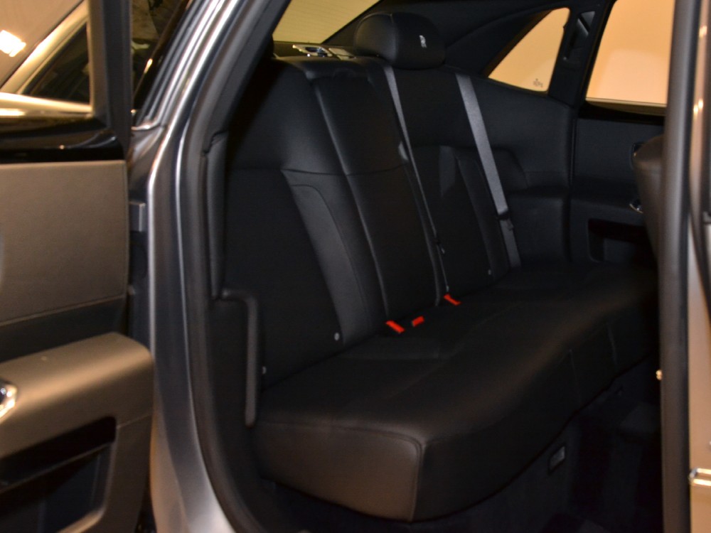 2011 Rolls-Royce Ghost Image 21