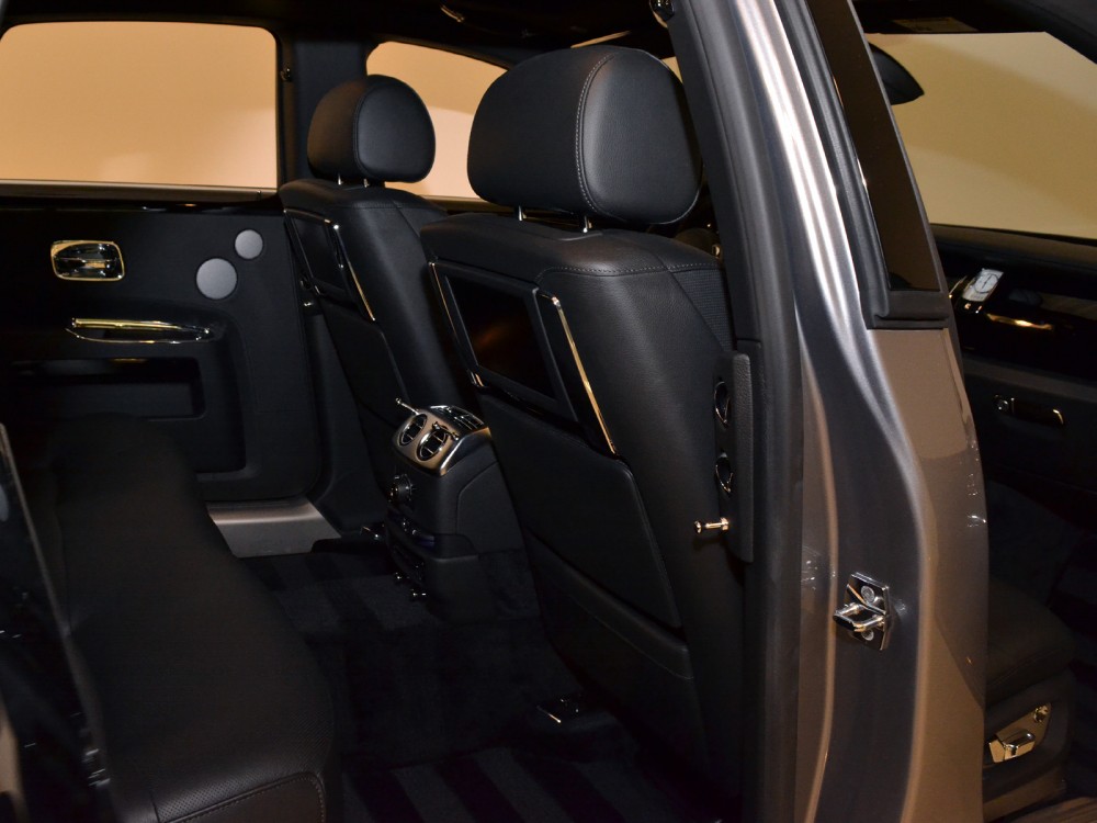 2011 Rolls-Royce Ghost Image 23
