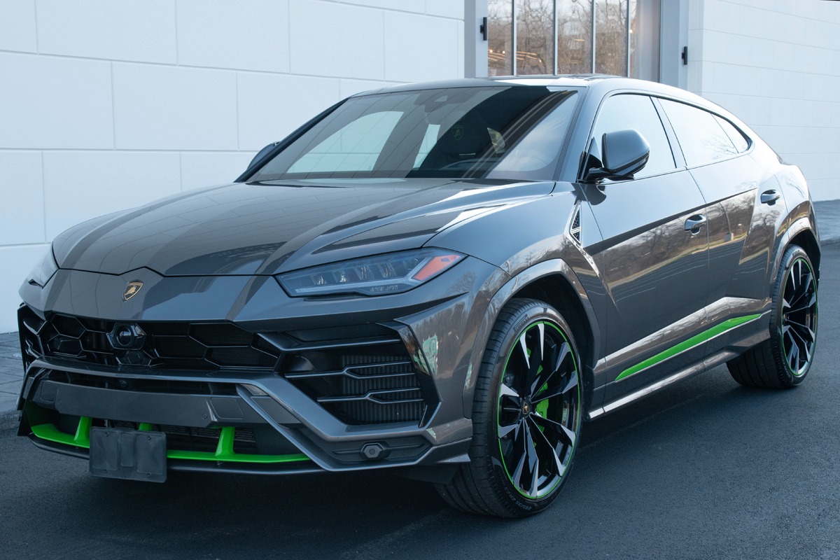 Used-2021-Lamborghini-Urus-