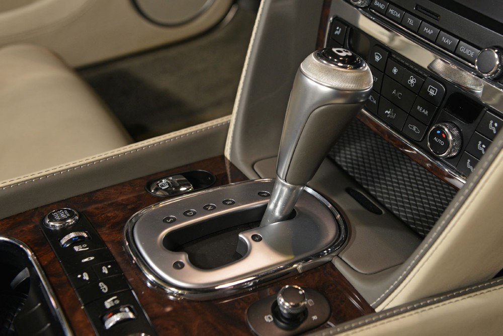 2012 Bentley Continental GT Image 9