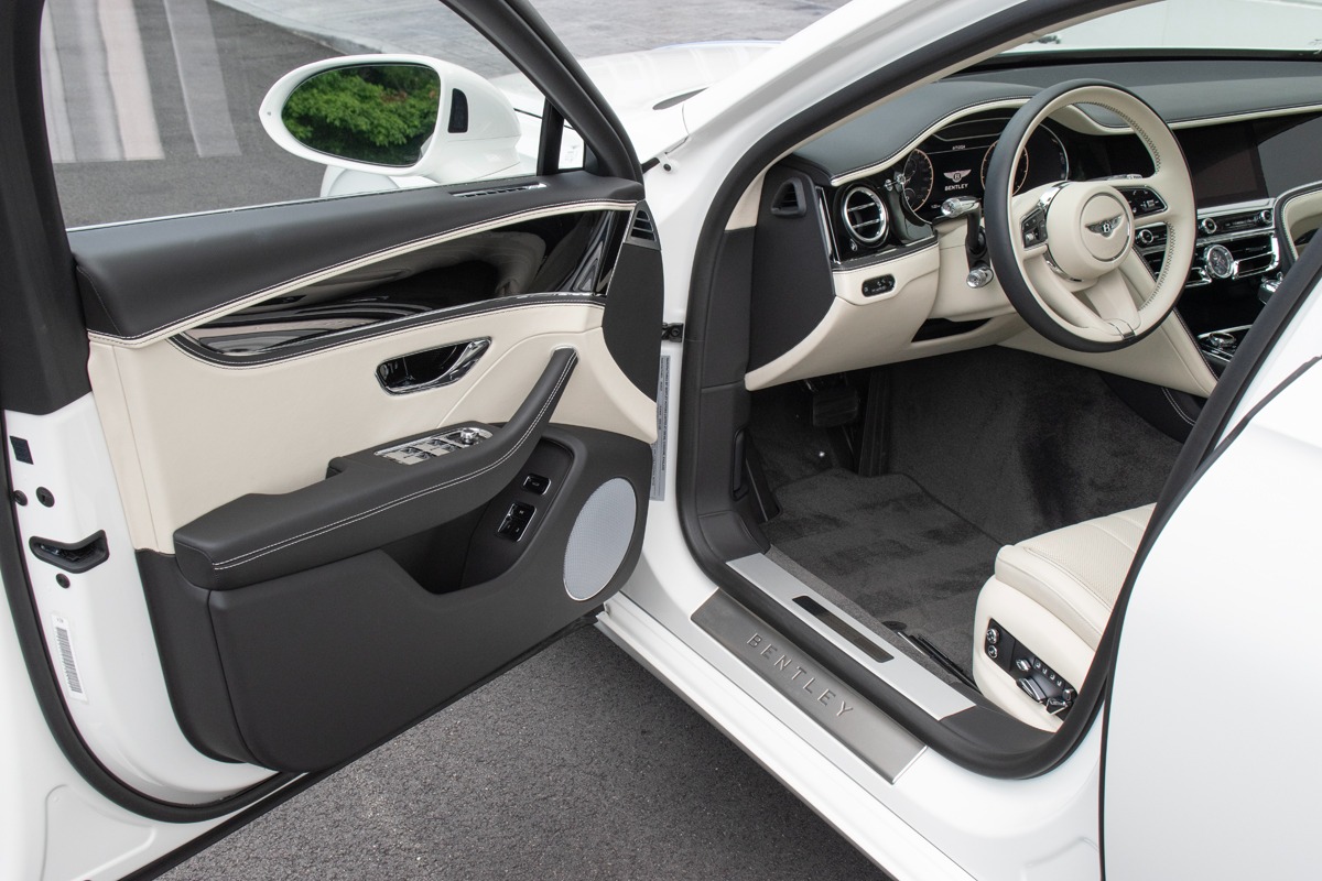 2021 Bentley Flying Spur V8 Image 13