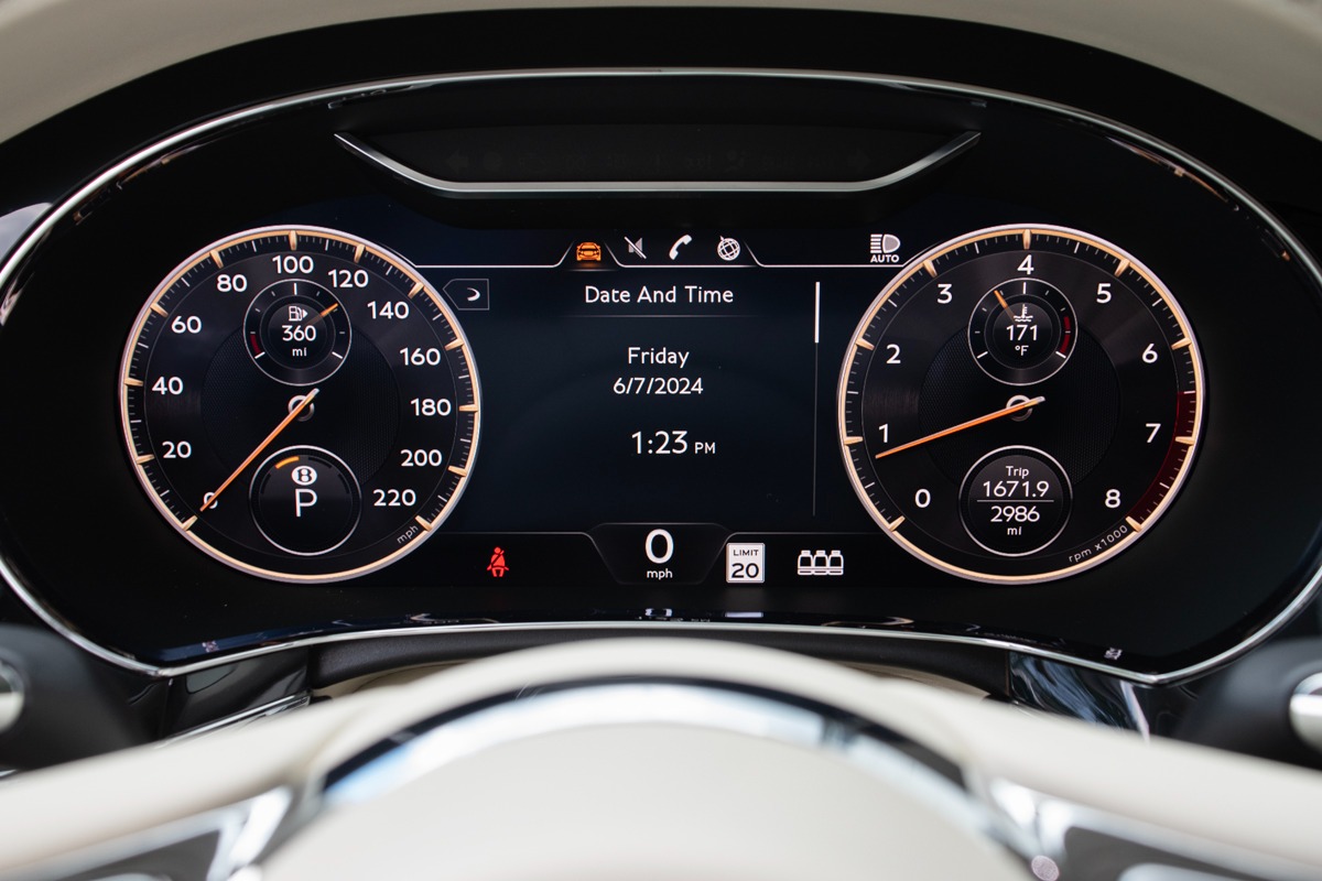 2021 Bentley Flying Spur V8 Image 15