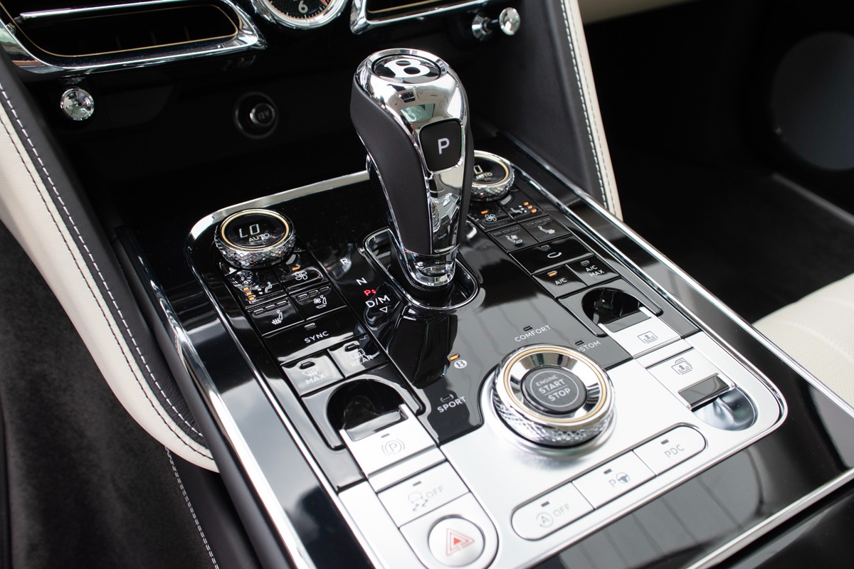 2021 Bentley Flying Spur V8 Image 16