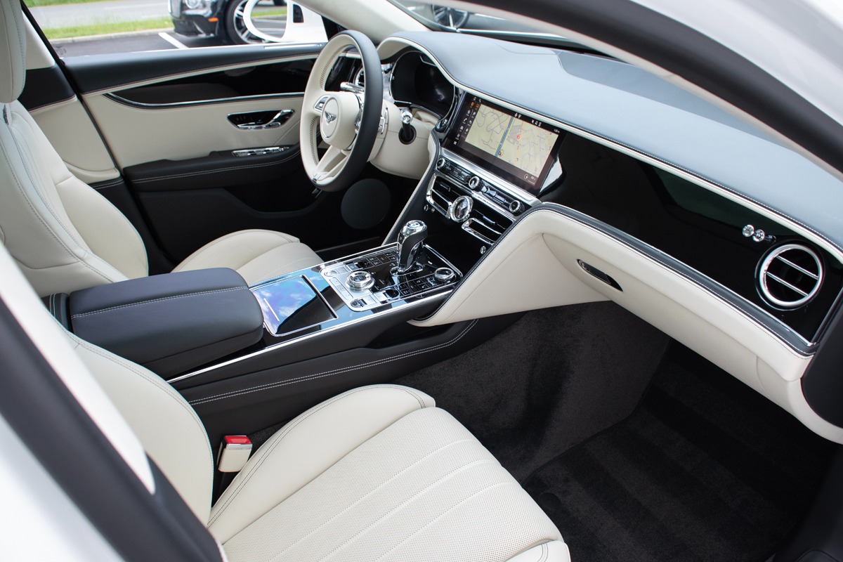 2021 Bentley Flying Spur V8 Image 2