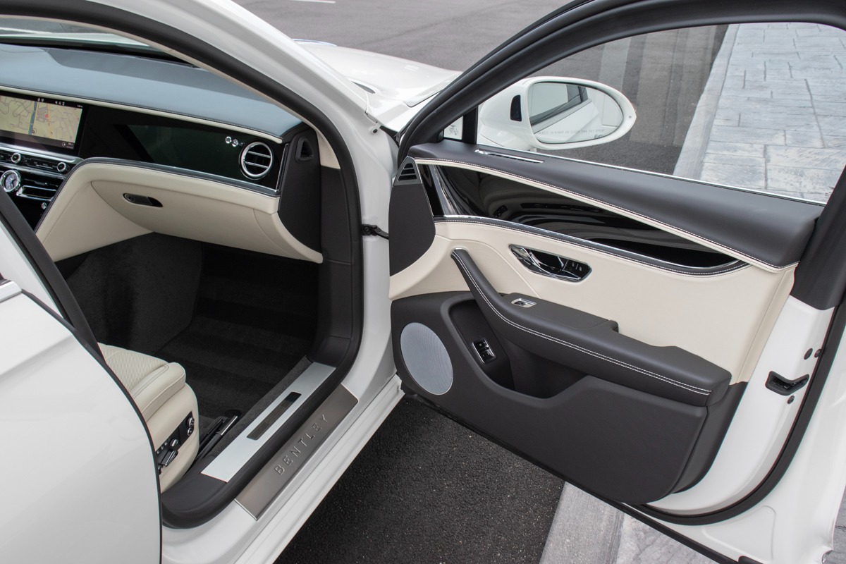 2021 Bentley Flying Spur V8 Image 23