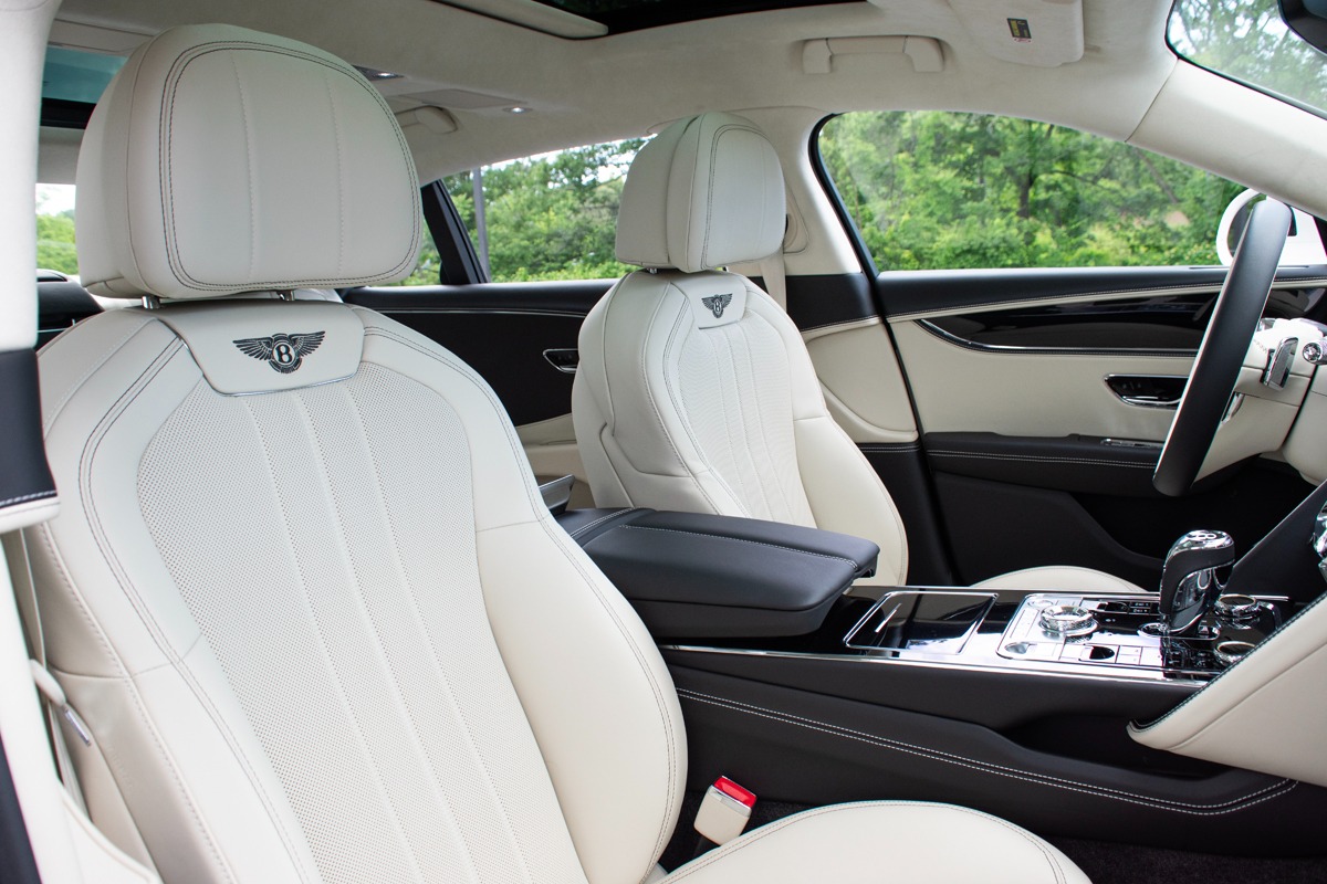 2021 Bentley Flying Spur V8 Image 24