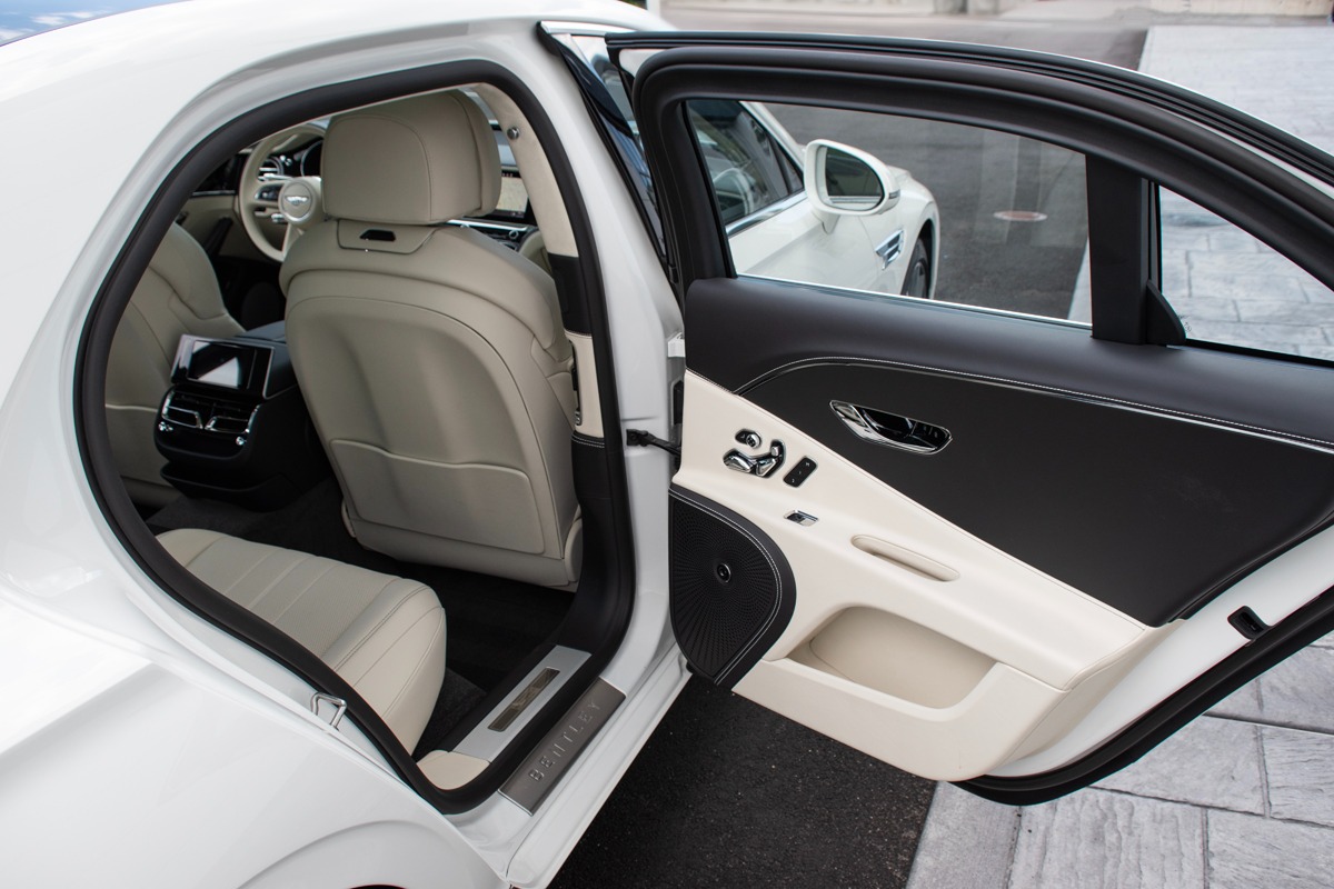 2021 Bentley Flying Spur V8 Image 26
