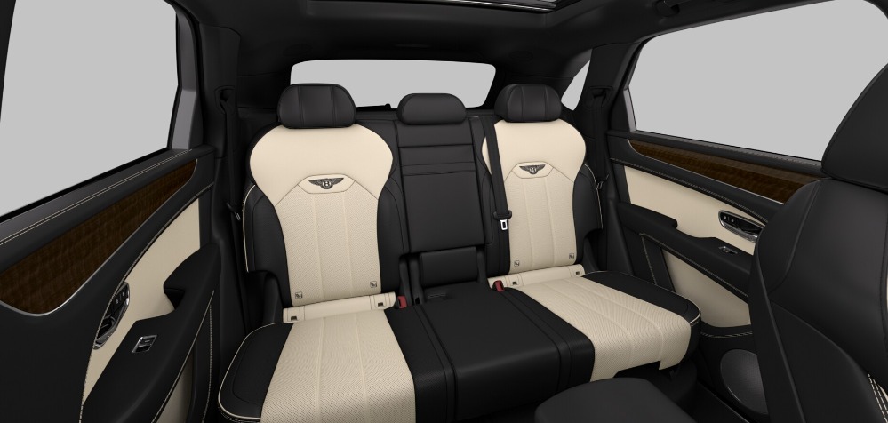 2021 Bentley Bentayga V8 Image 6