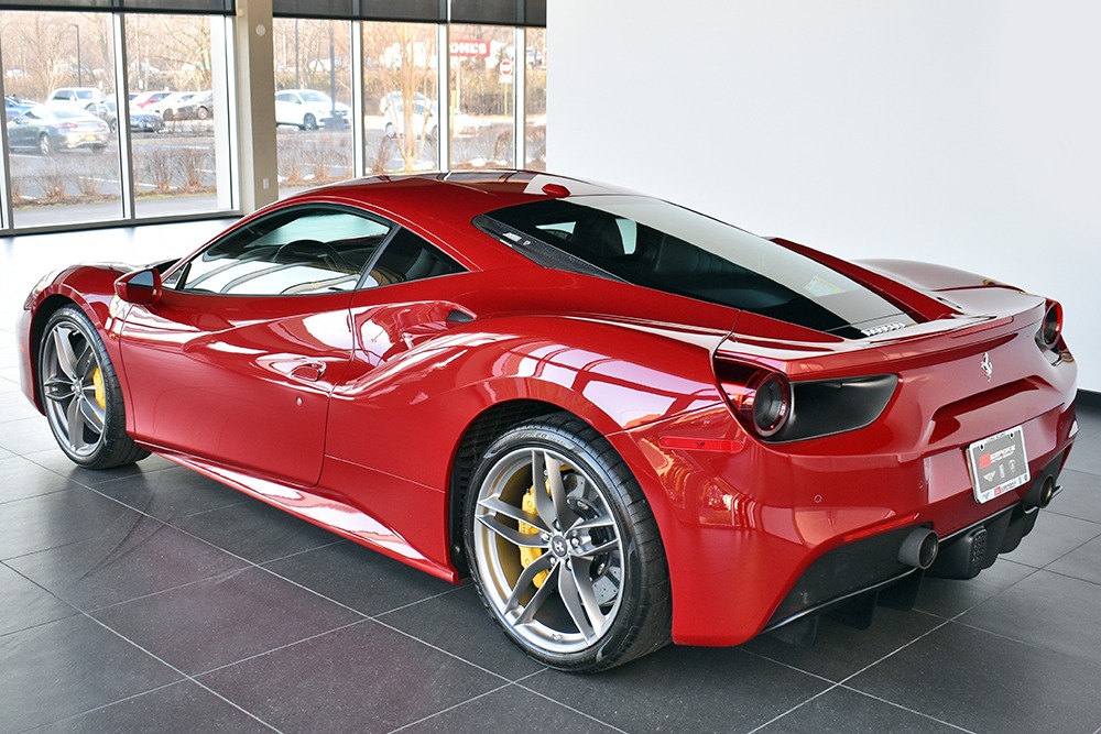 2019 Ferrari 488 GTB Image 2