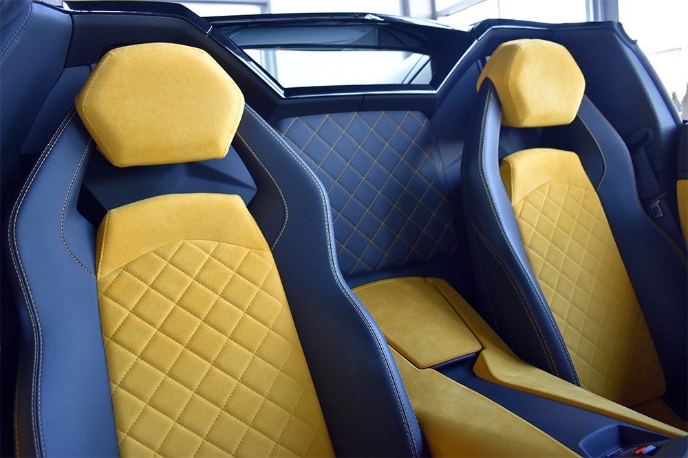 2016 Lamborghini Aventador Roadster Image 6