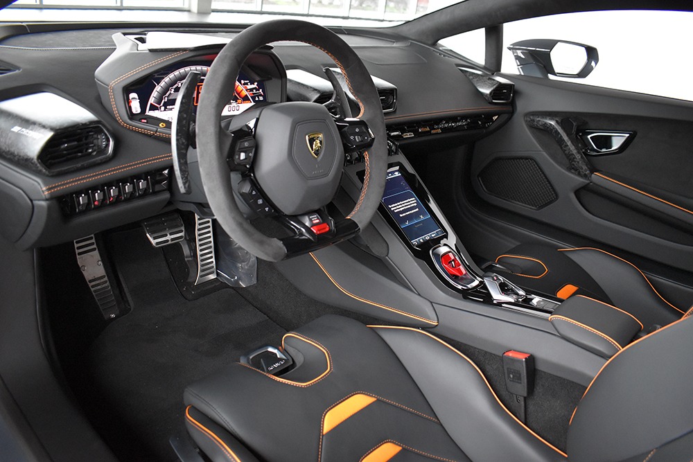 2021 Lamborghini Huracan Image 3