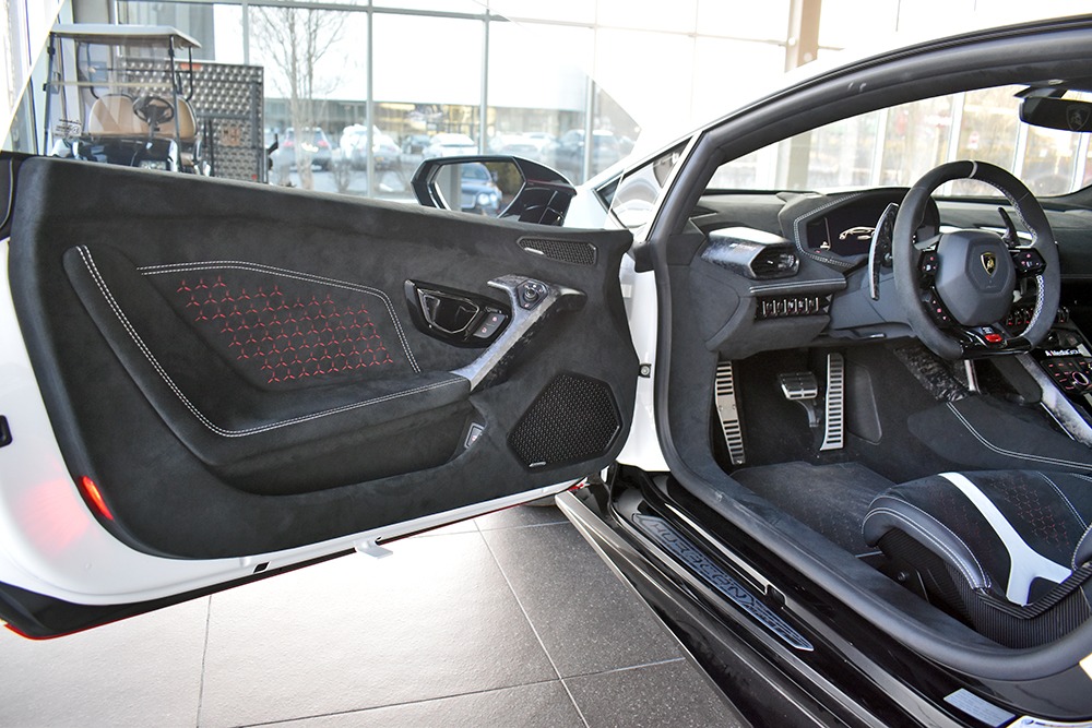 2018 Lamborghini Huracan Image 6
