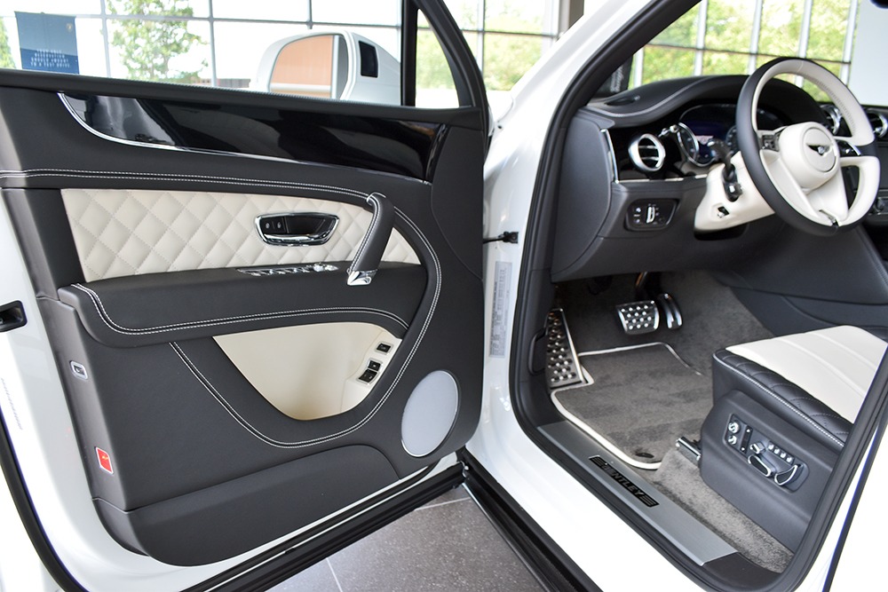 2018 Bentley Bentayga Image 6