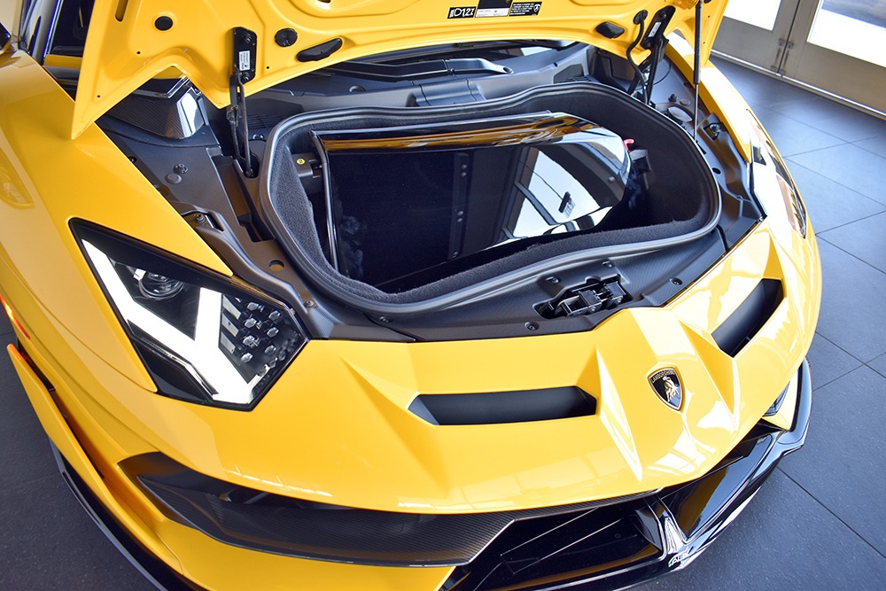 2020 Lamborghini Aventador SVJ Roadster Image 10