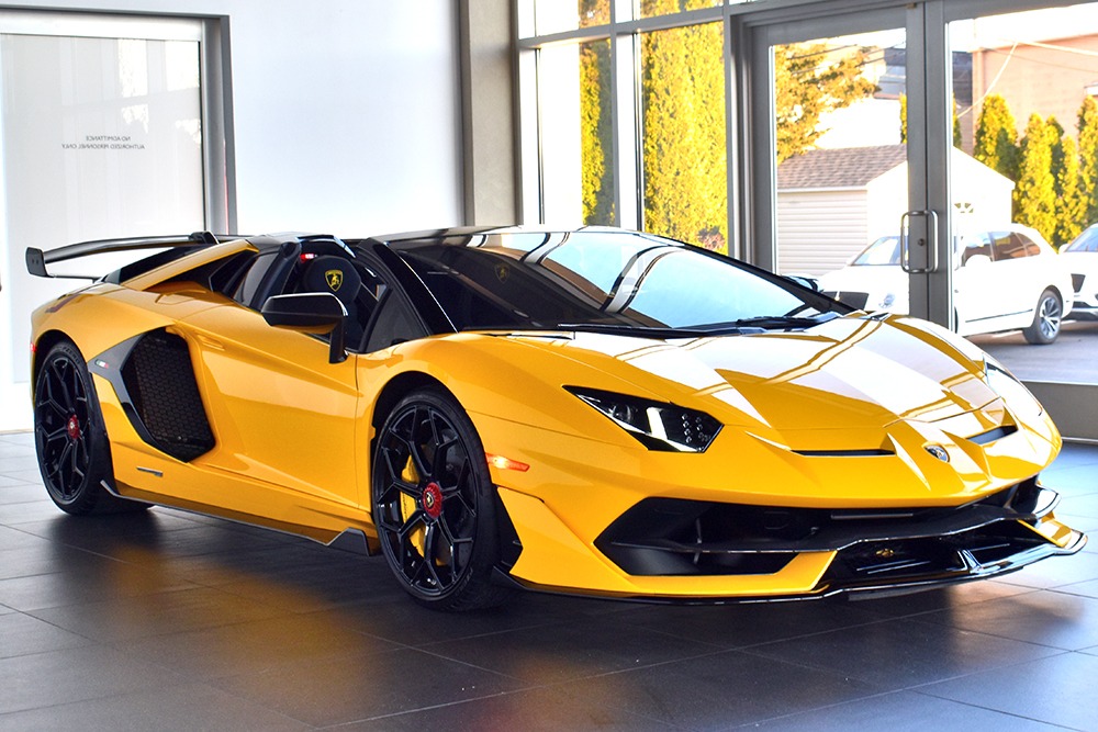 2020 Lamborghini Aventador SVJ Roadster Image 9