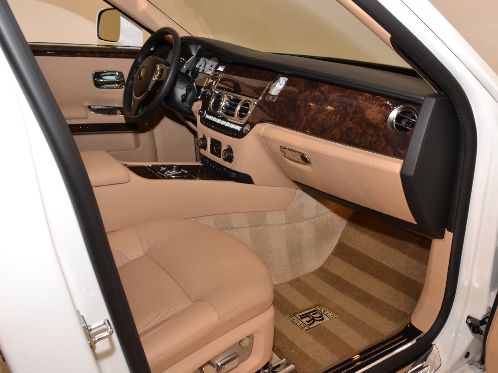 2011 Rolls-Royce Ghost Image 15