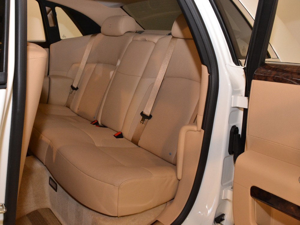 2011 Rolls-Royce Ghost Image 18
