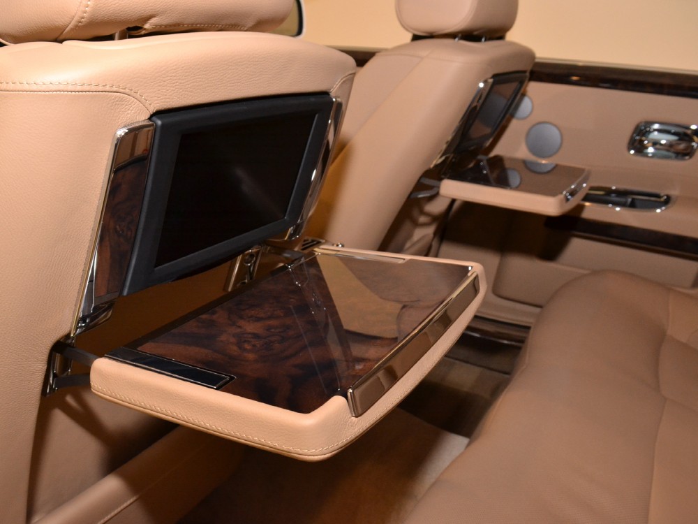 2011 Rolls-Royce Ghost Image 20