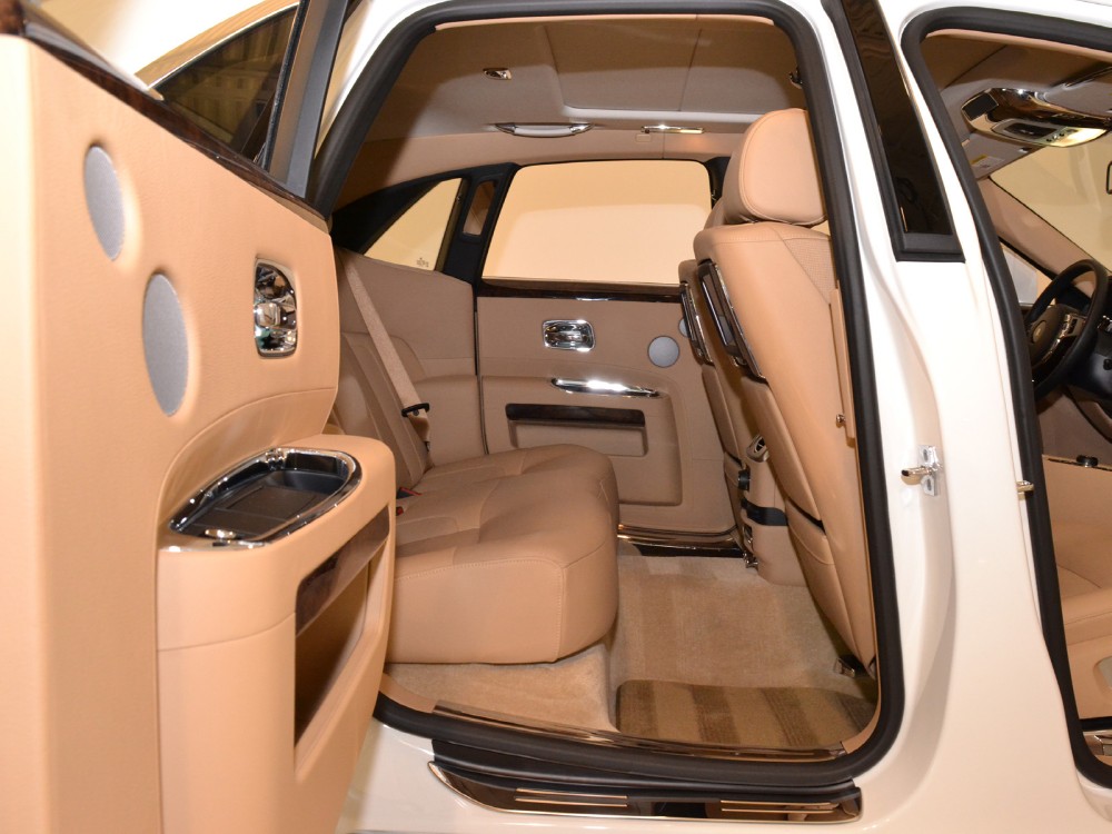 2011 Rolls-Royce Ghost Image 21