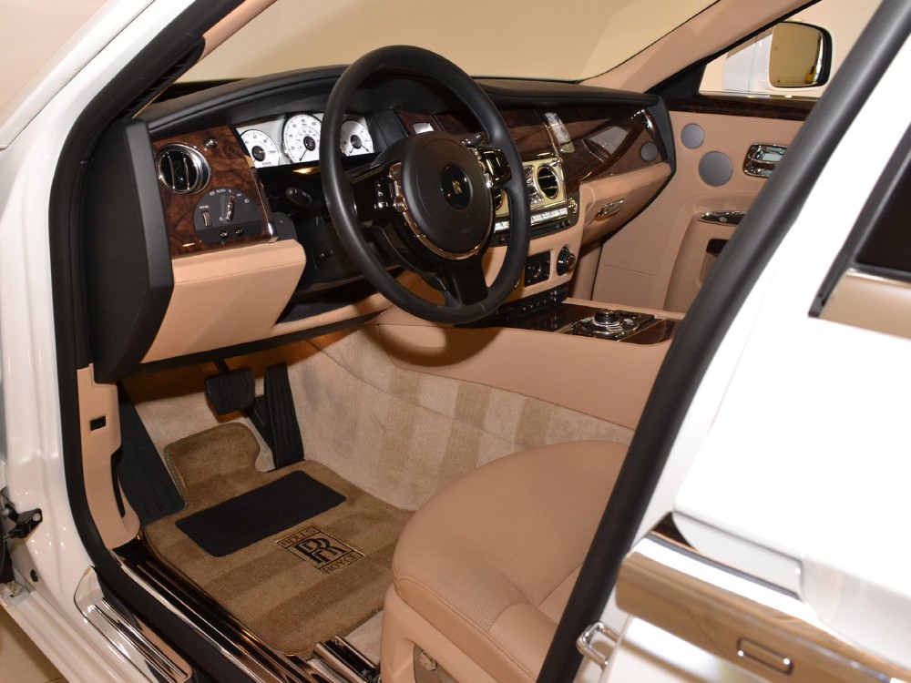 2011 Rolls-Royce Ghost Image 3