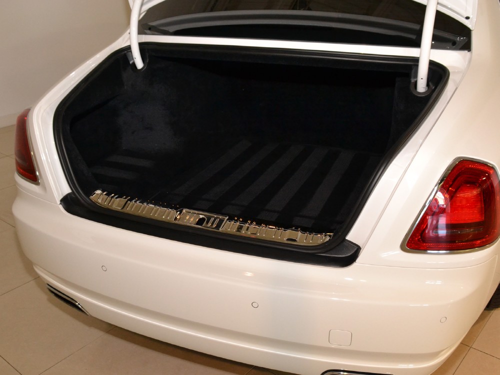 2011 Rolls-Royce Ghost Image 30