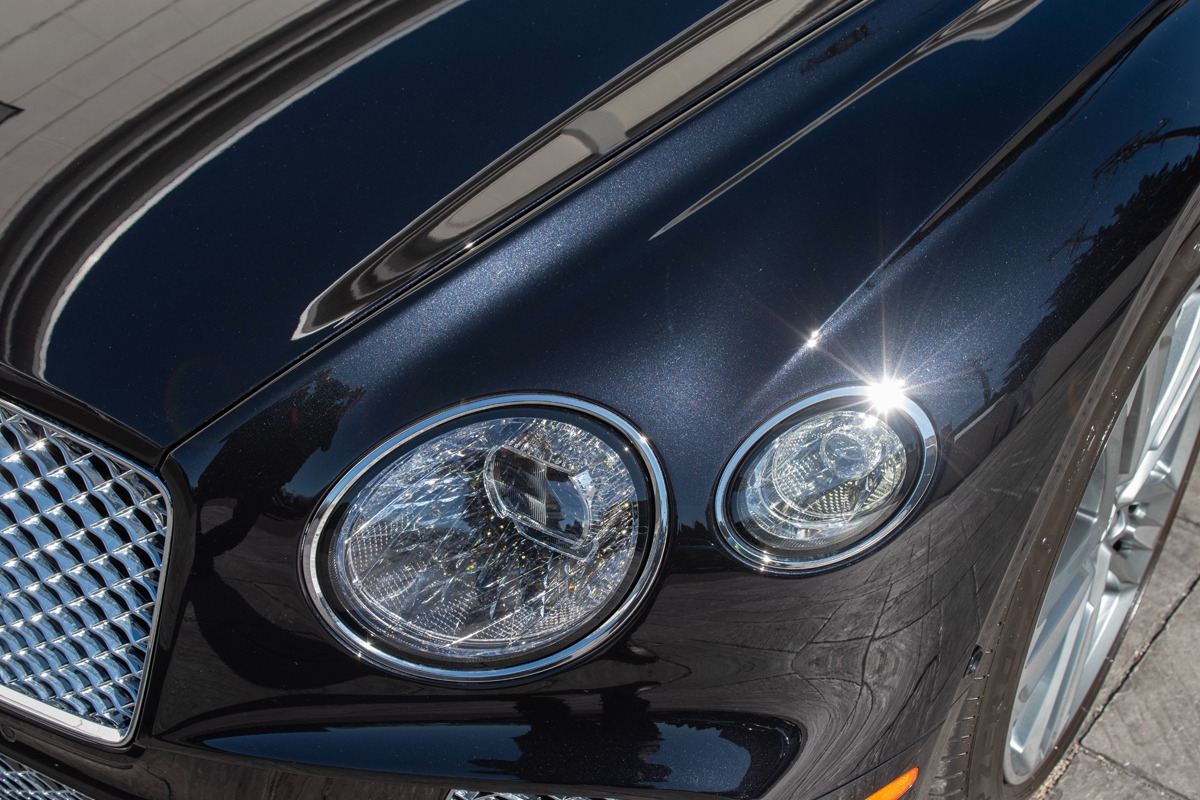 2021 Bentley Continental Convertible Image 16