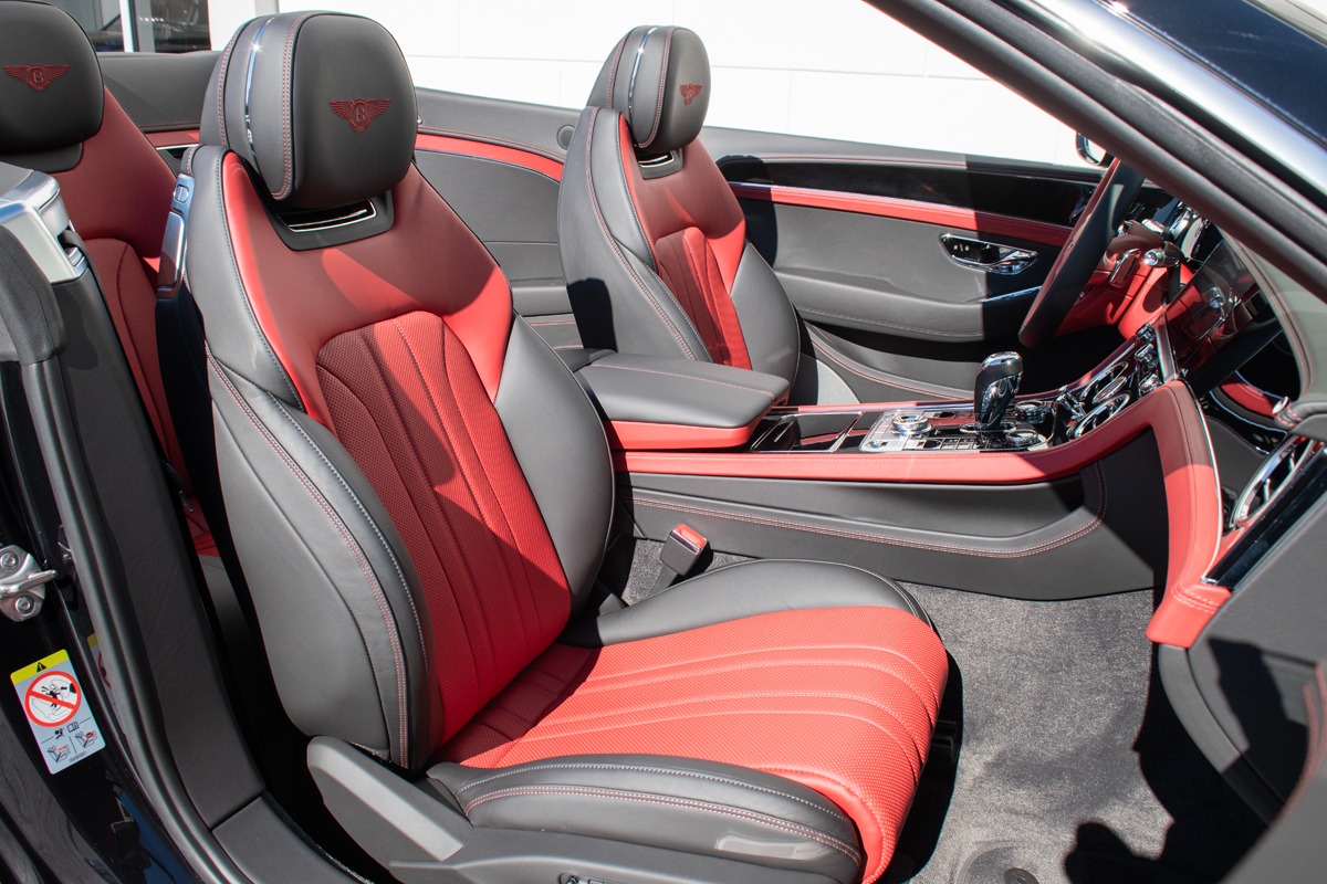 2021 Bentley Continental Convertible Image 2