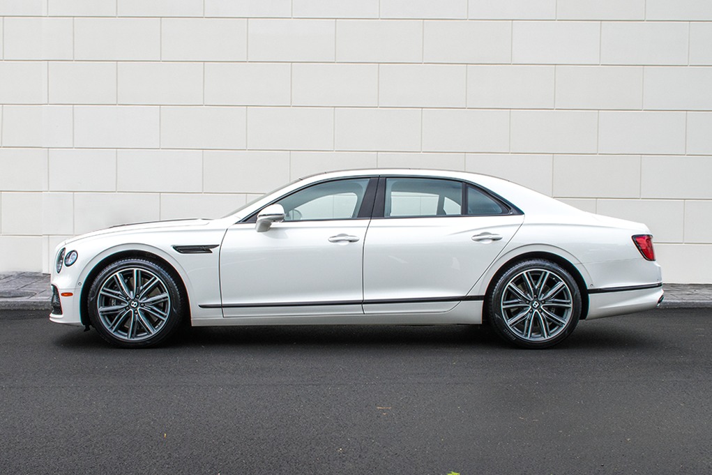 2021 Bentley Flying Spur Image 19