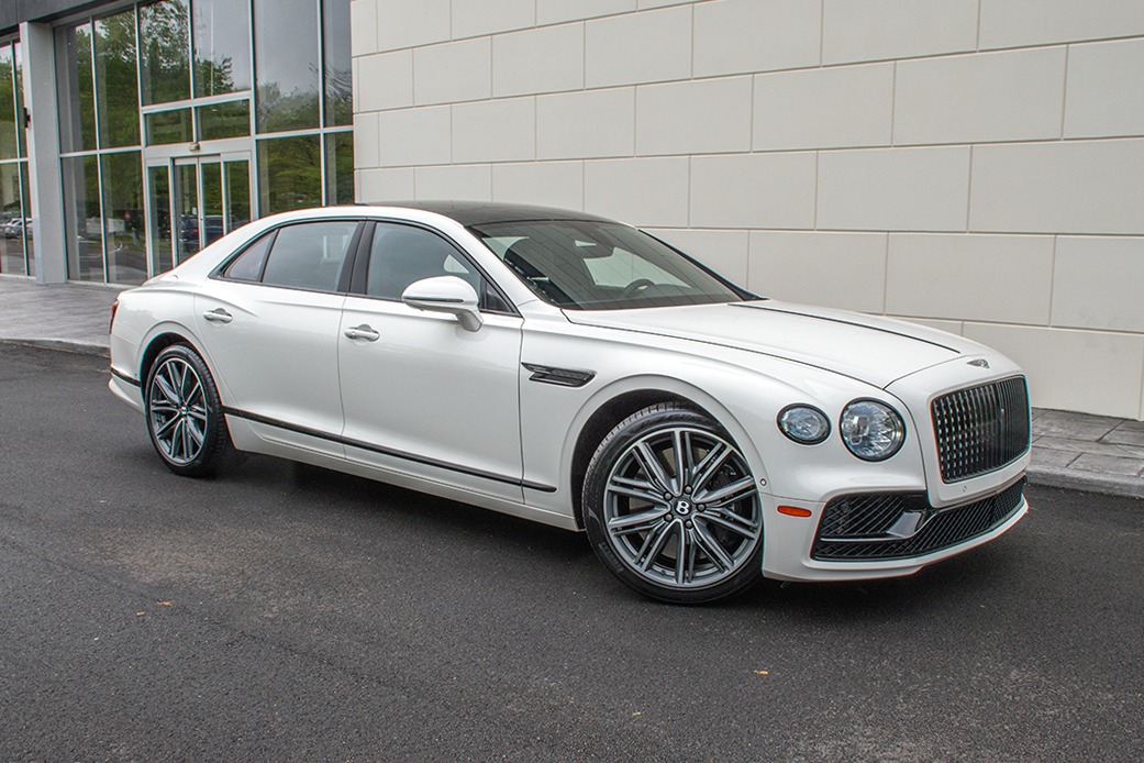 2021 Bentley Flying Spur Image 26