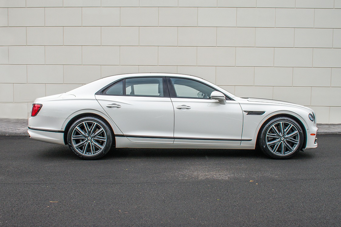 2021 Bentley Flying Spur Image 5